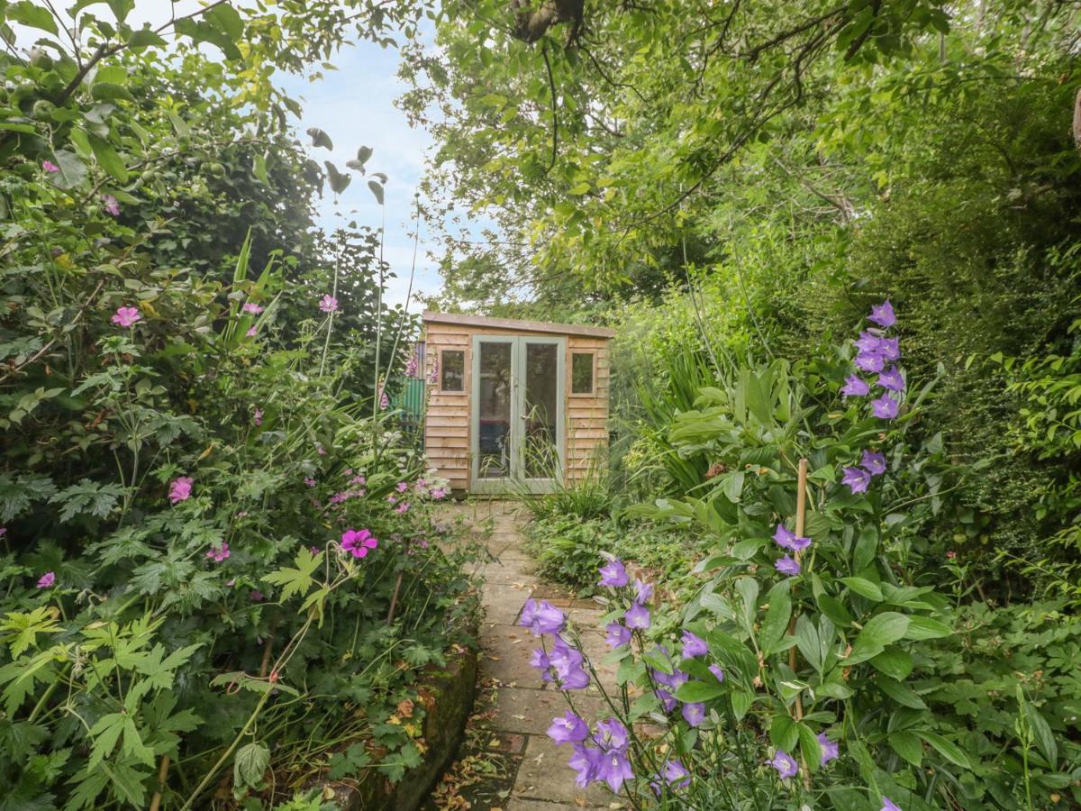 Apple Tree Cottage Shillingstone Exterior photo